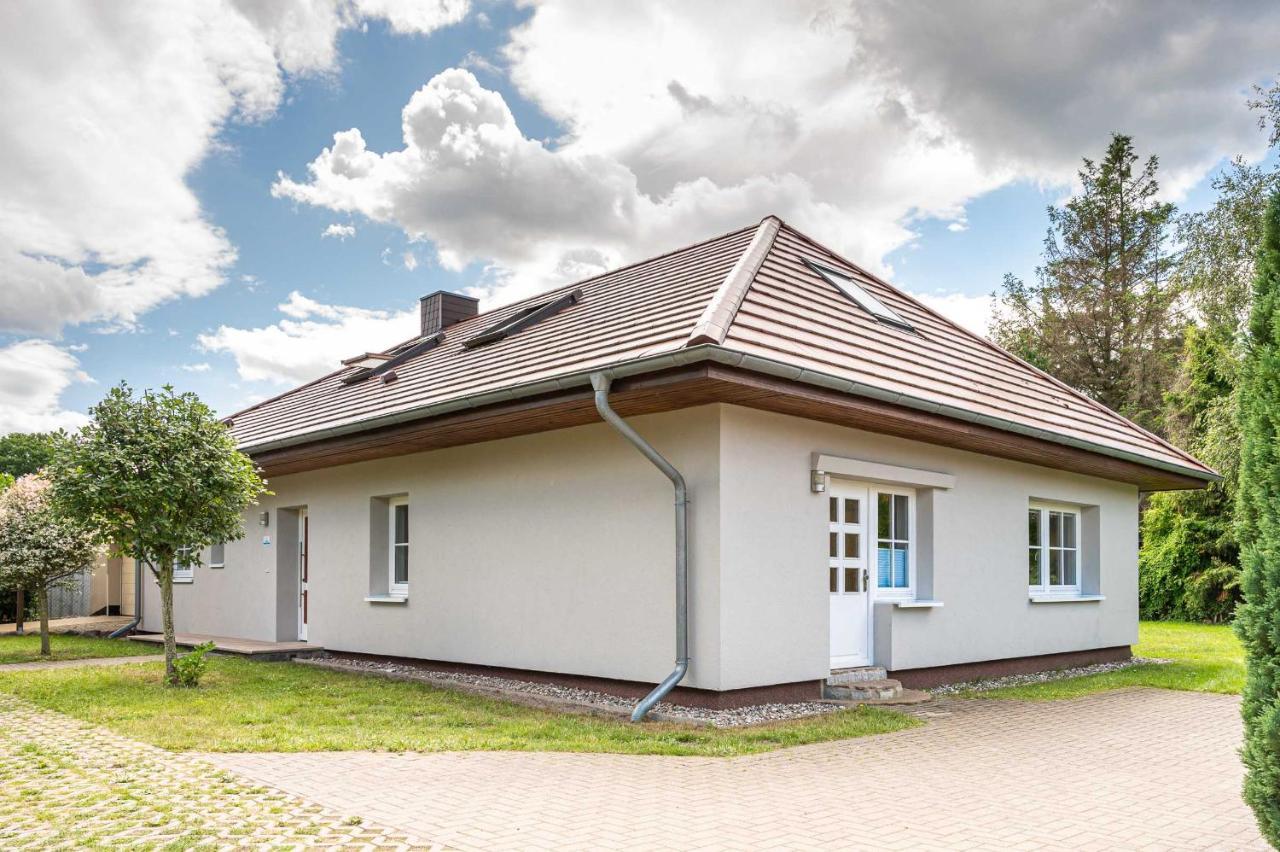 Seemannshus Born Exteriör bild